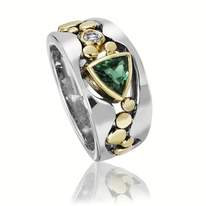 Evelynn™ Vintage Green Crystal Ring
