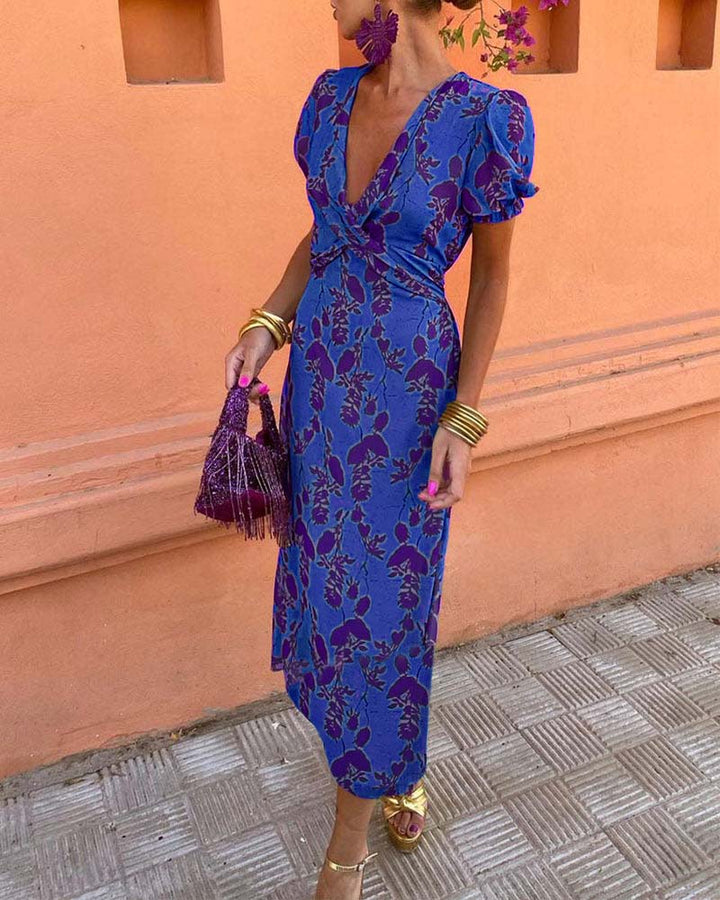 Abigail™ Chic Leaf Print V-Neck Dress