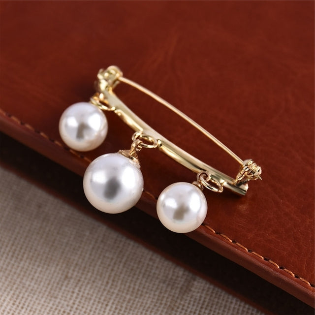 Journee™ Vintage Pearl Brooch in Gold and Silver