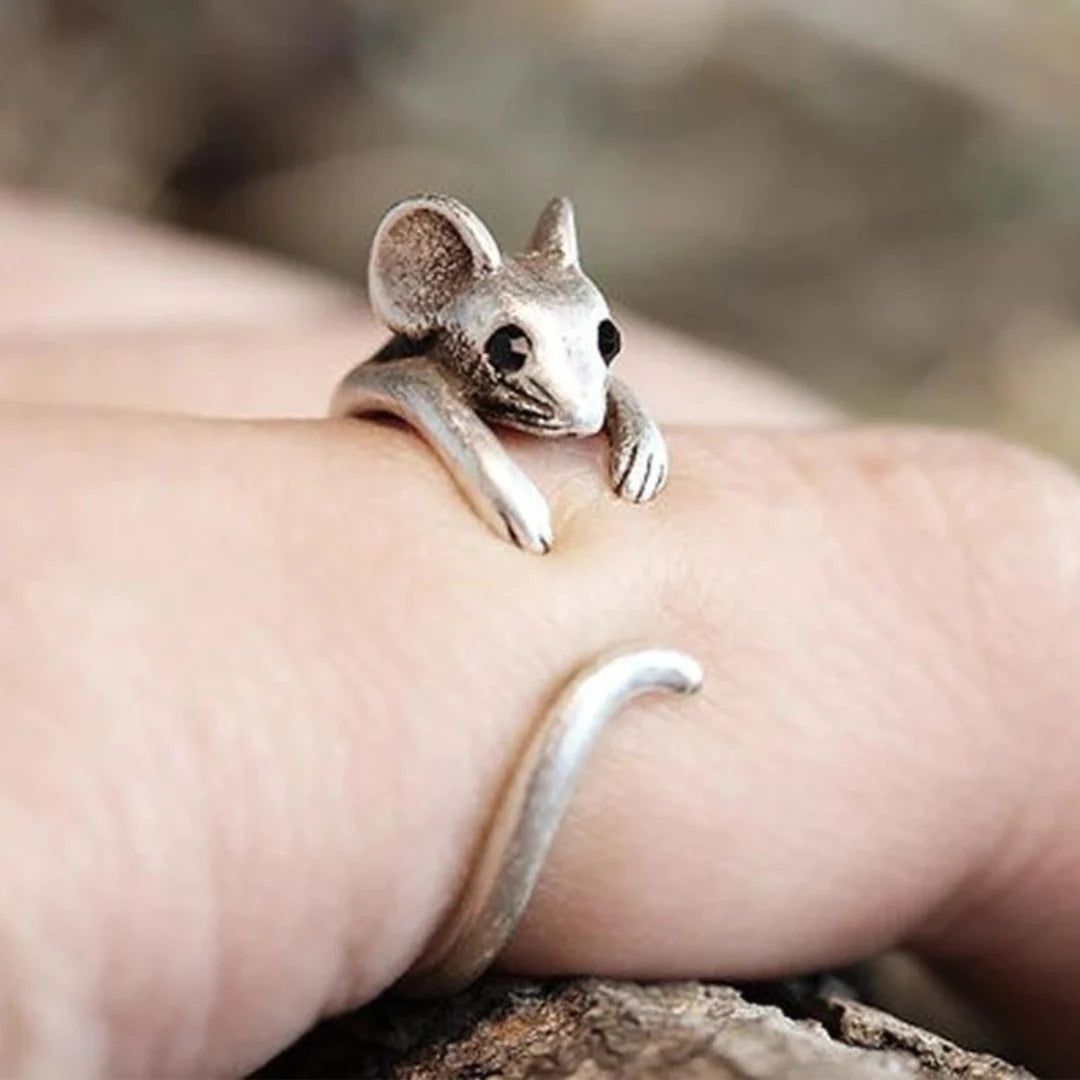 Ariel™ Vintage Mouse Silver Ring