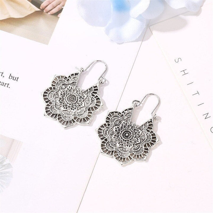 Payton™ Lotus Mandala Earrings