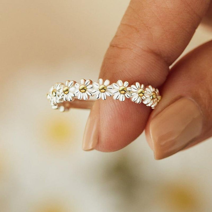 Adeline™ Adjustable Silver and Hand Painted Enamel Daisy Ring