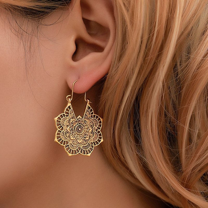 Payton™ Lotus Mandala Earrings