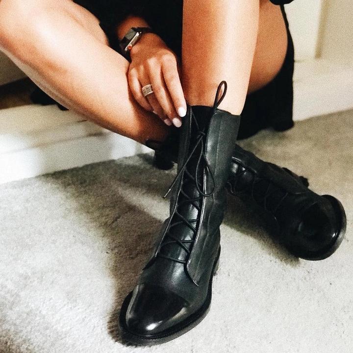 Sofia Vintage Look Heel Boots