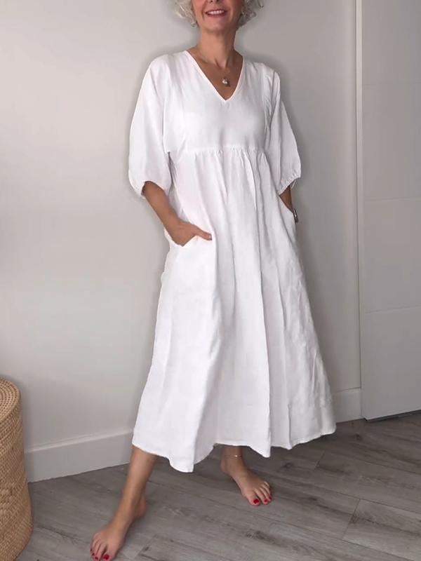 Daisy™ Elegance V-Neck Maxi Dress