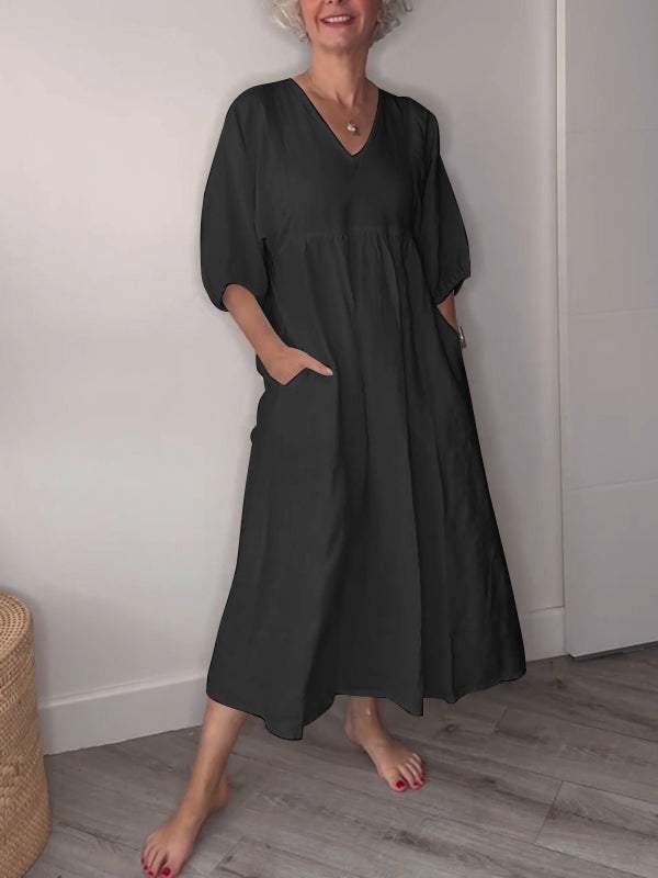 Daisy™ Elegance V-Neck Maxi Dress