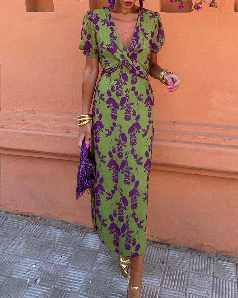 Abigail™ Chic Leaf Print V-Neck Dress