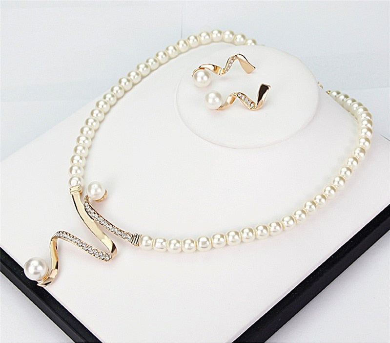 Madelyn™ Natural Pearl Necklace + Earrings Set