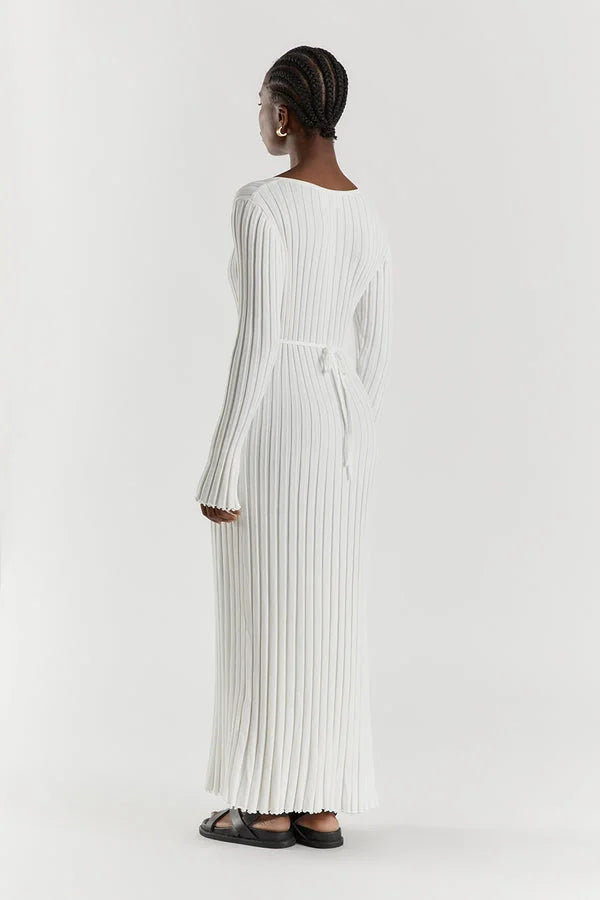 Demi™  V-neck midi dress with sleeves