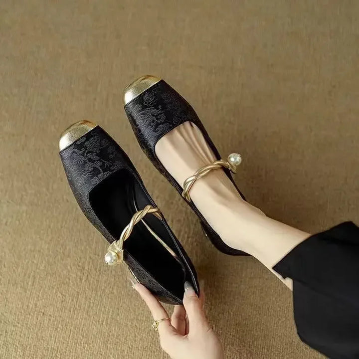 Aisha™ Elegant Vintage Look Flats